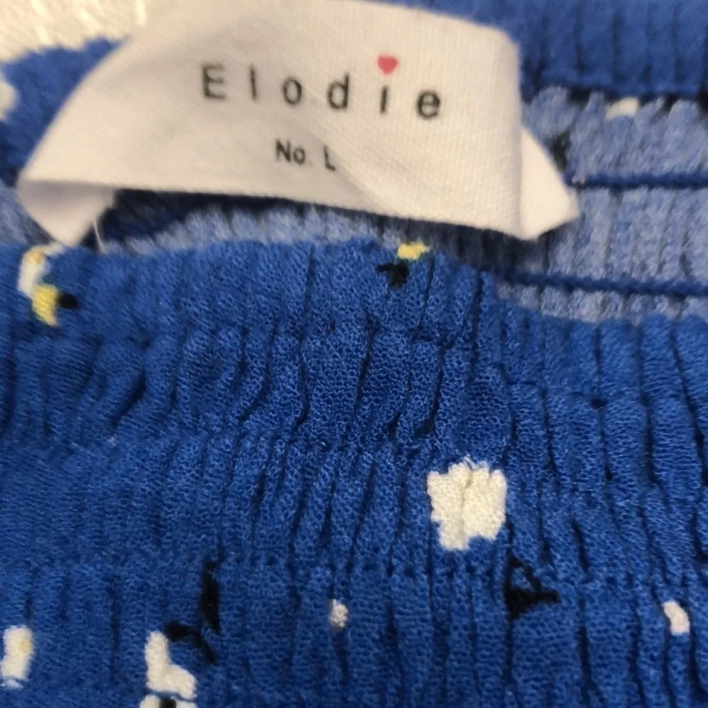 Elodie Smocked Short Sleeve Blouse - Picture 7 of 9